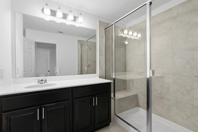Building Photo - 405 Staunton Dr