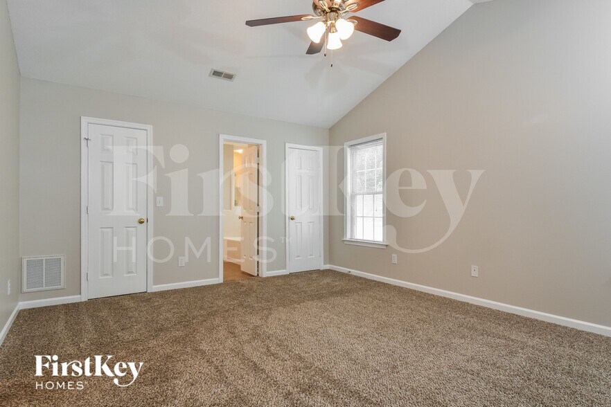 Building Photo - 3508 Bent Trace Dr