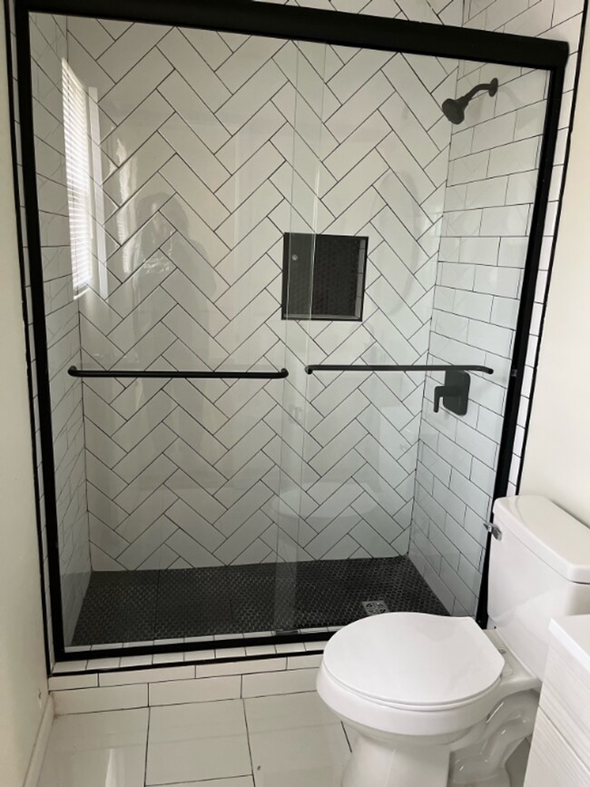 Building Photo - 3 Br Brick Ranch