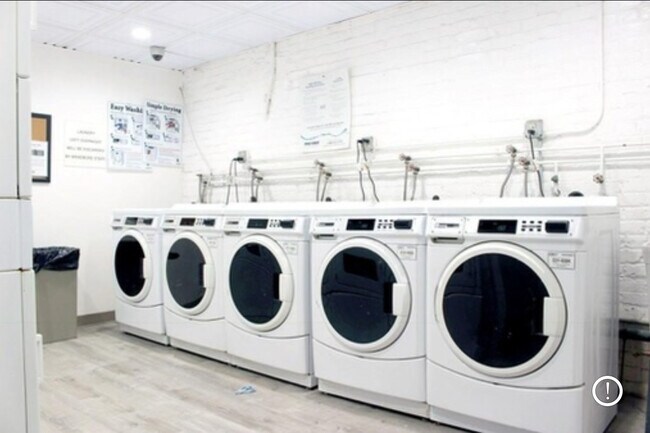 Building Photo - 466 Commonwealth Ave