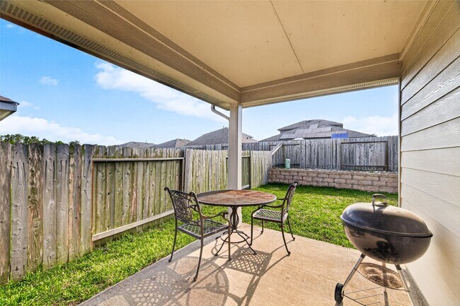 Building Photo - 40347 Blossom Vly Ln