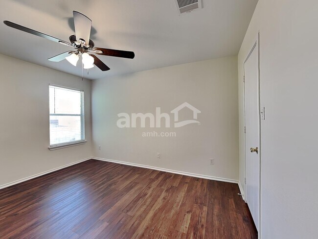 Building Photo - 12748 Saint Marys Dr