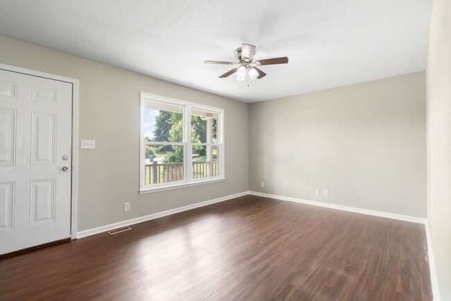 Building Photo - 203 Quail Ridge Rd