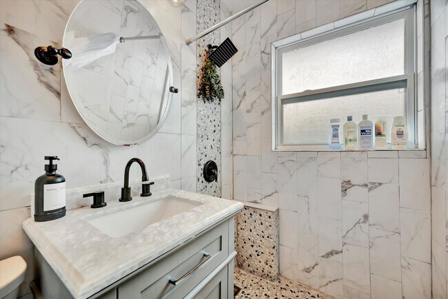 Building Photo - 11420 1st St E