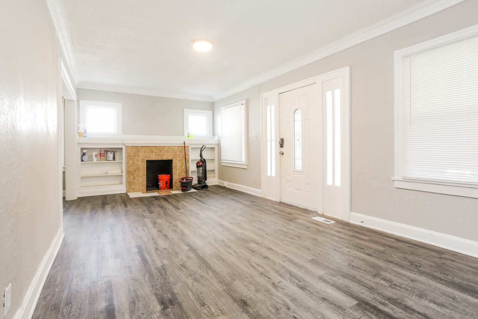 Building Photo - 1606 E 72nd St