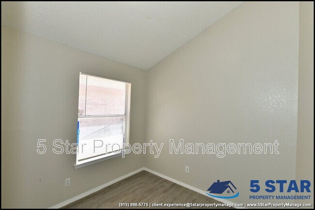 Building Photo - 12257 Robert Dahl Dr