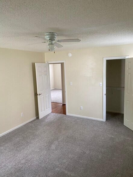 Building Photo - 2410 Bradford St