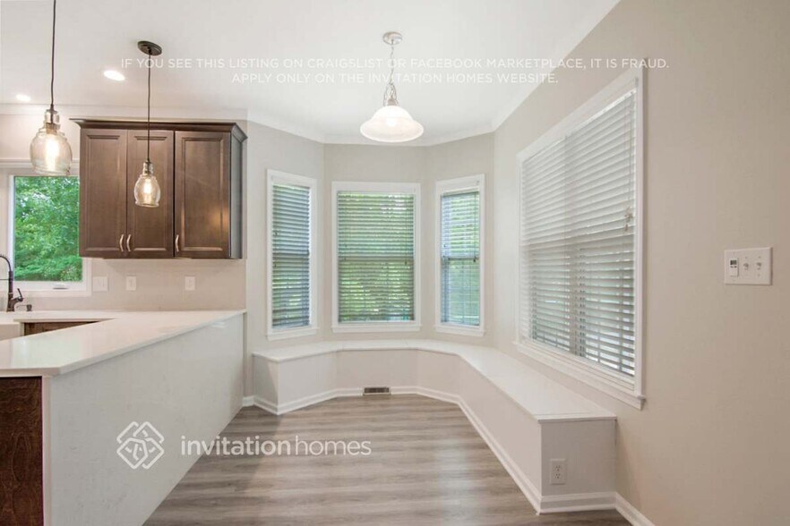 Building Photo - 9341 Carley Cir