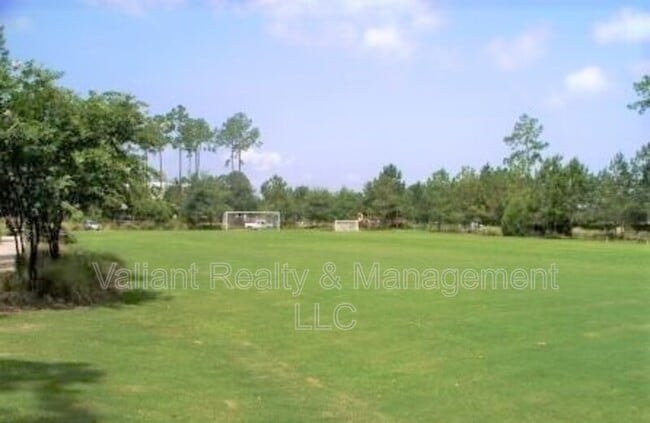 Building Photo - 608 Birchbark Trail