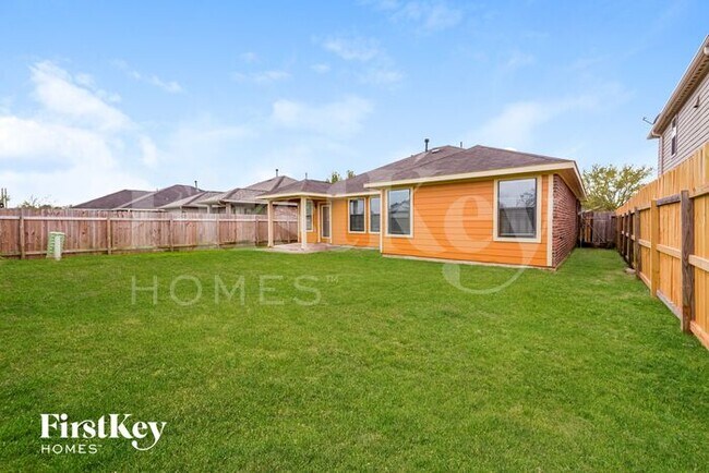 Building Photo - 5212 La Rocco Way