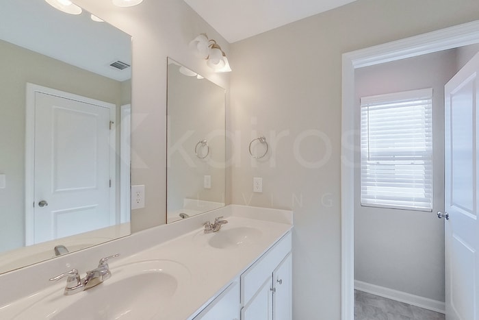 Building Photo - 7064 Foggy River Dr