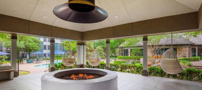 Building Photo - 12100 Metric Blvd