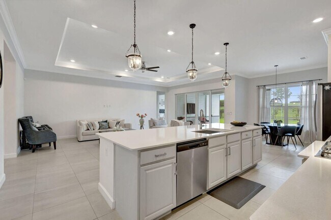 Building Photo - 870 Hookline Cir