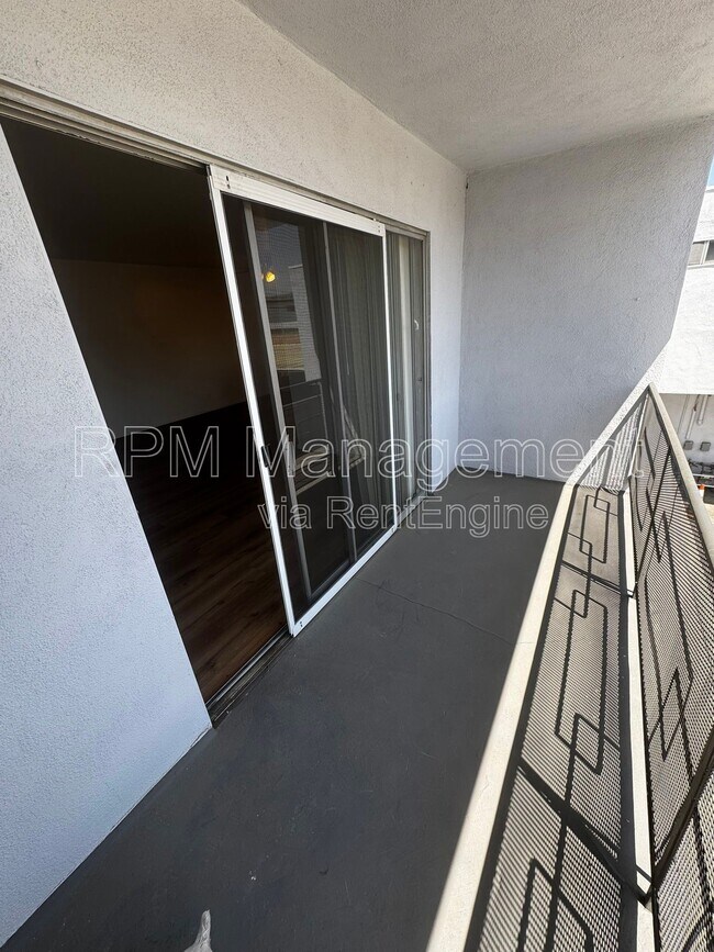 Building Photo - 11939 Albers St