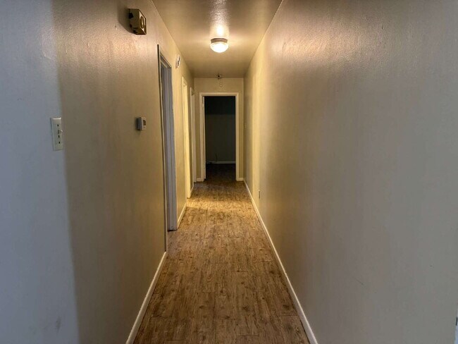 Building Photo - "Spacious 4-Bedroom Home with 2 Full Baths in Lubbock – 1,984 Sq Ft of Comfort!"
