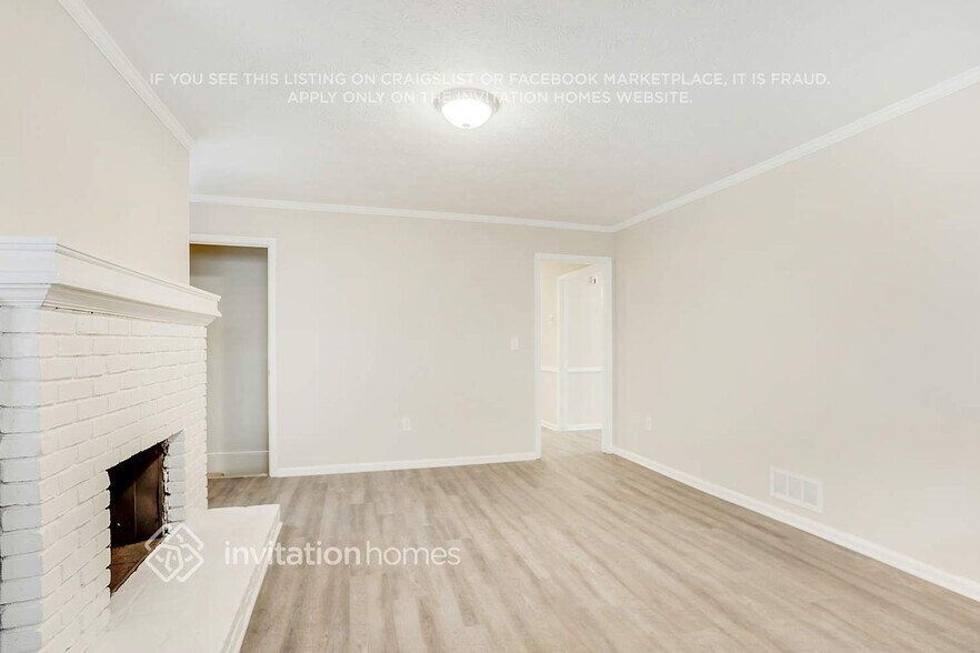 Building Photo - 5670 Orly Terrace