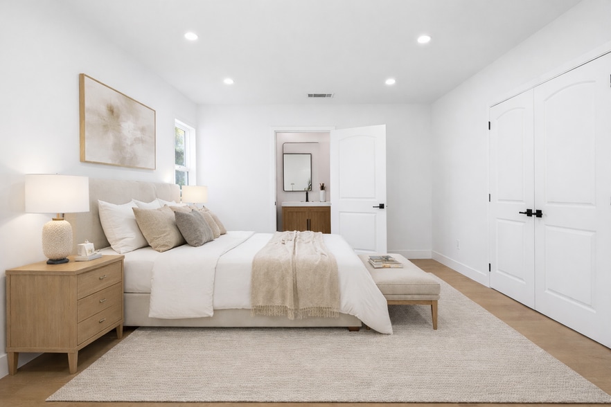 Building Photo - 1722 Bel Aire Dr