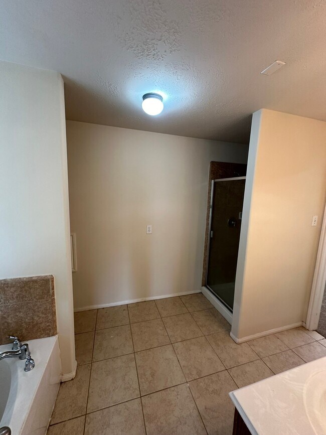 Building Photo - 13214 Arden Ridge Ln