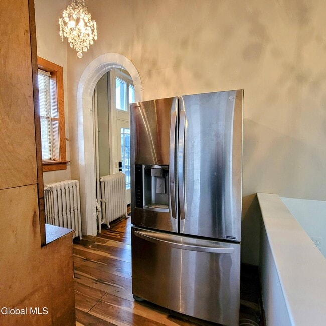 Building Photo - 199 2nd St