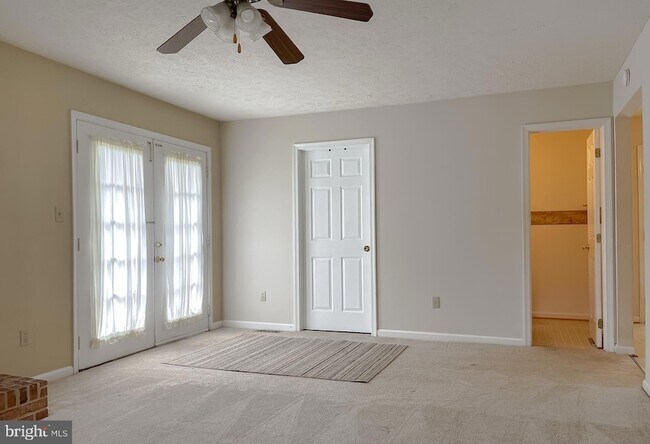 Building Photo - 109 Morris Dr