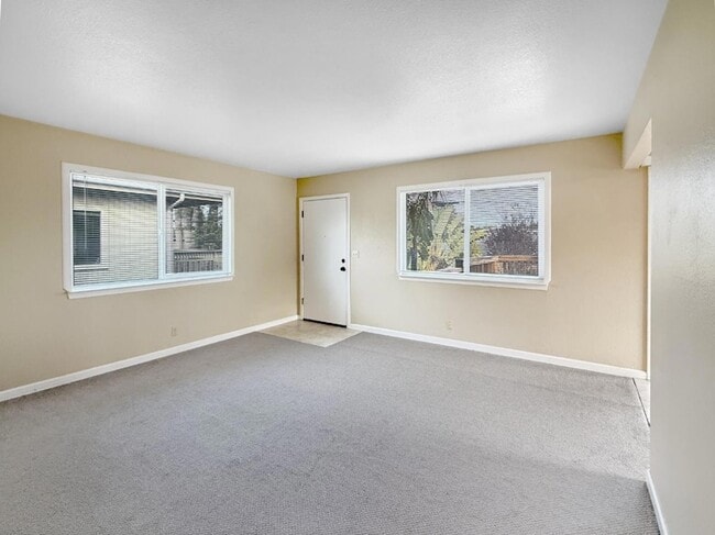 Building Photo - 4550 Opal St