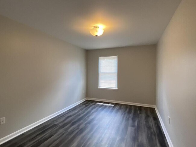 Building Photo - 8802 Gilly Way
