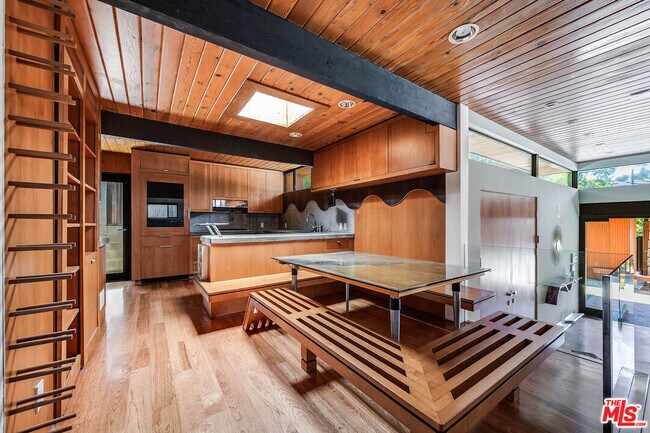 Building Photo - 22277 Buenaventura St