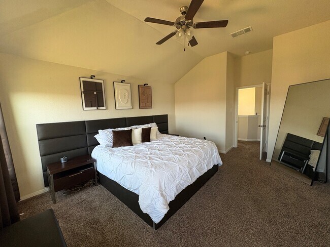 Building Photo - 3407 Greyfriar Dr