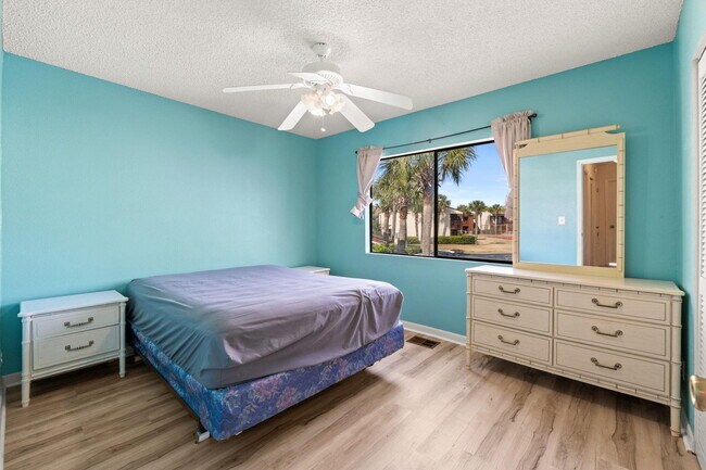 Building Photo - 17751 Panama City Beach Pkwy