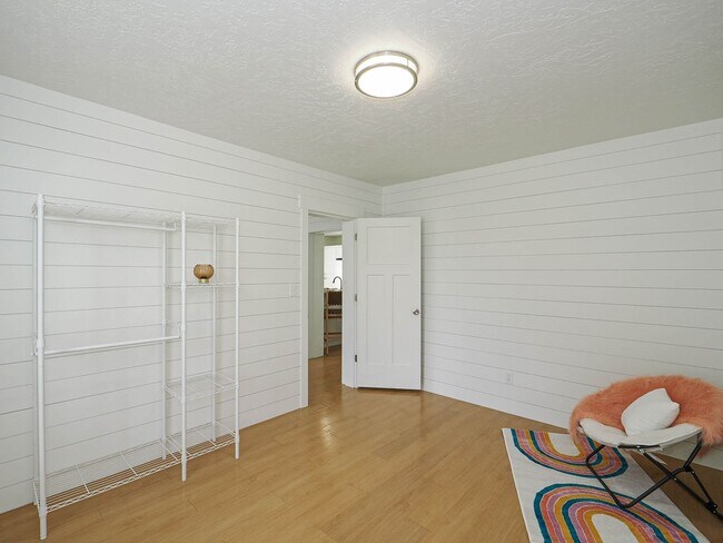 Building Photo - NEWLY REMODELED HISTORIC HOME IN DOWNTOWN PLEASANT GROVE!