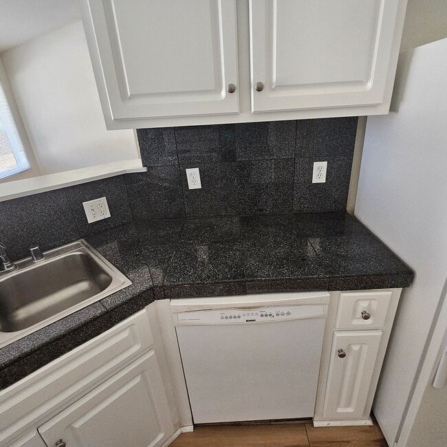 Building Photo - 3 bedroom home in Mason Valley's  Walker R...