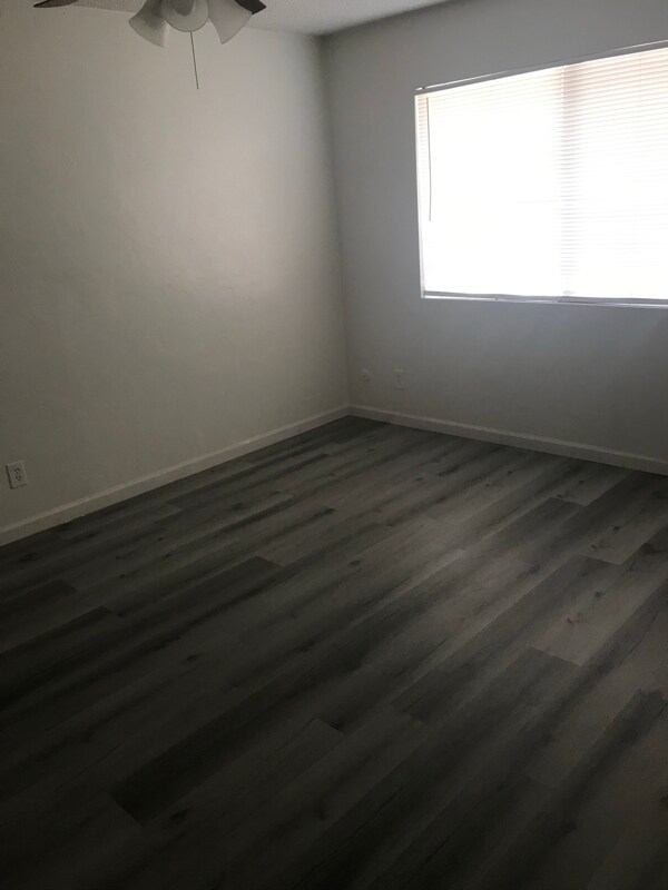 Building Photo - 16395 Village Dr