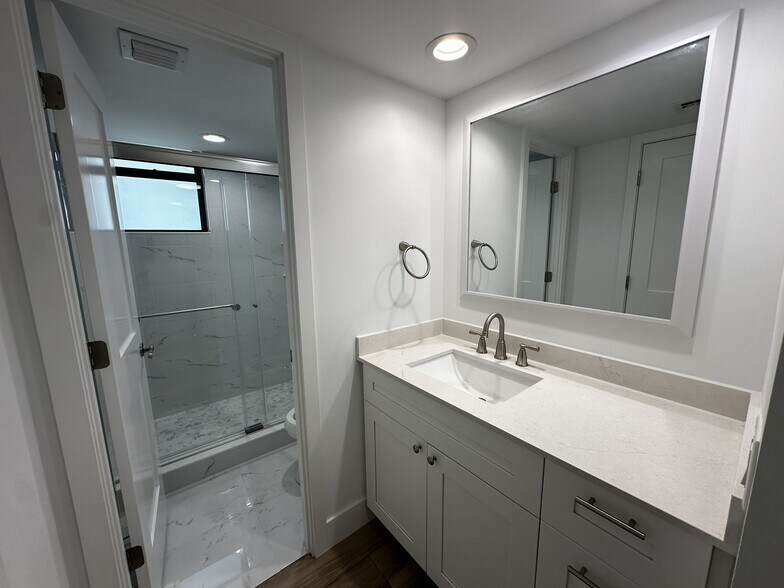 Building Photo - 1748 Jupiter Cove Dr