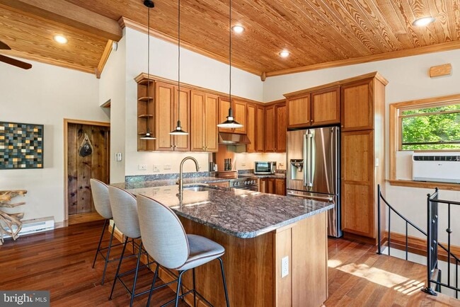 Building Photo - 8255 Sunderman Pl