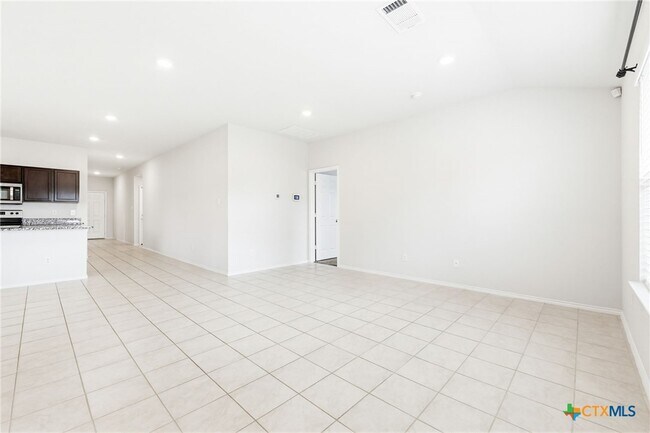 Building Photo - 9505 Kensley Rose Dr