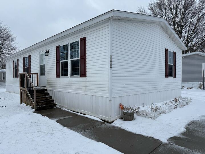 Building Photo - 11960 Springbrook Ct