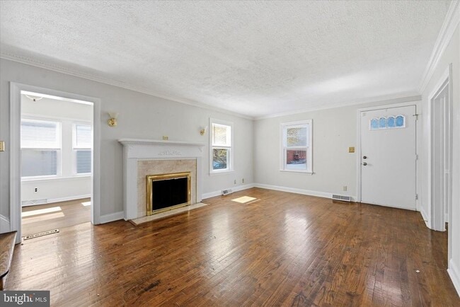 Building Photo - 3 Curtis Ave