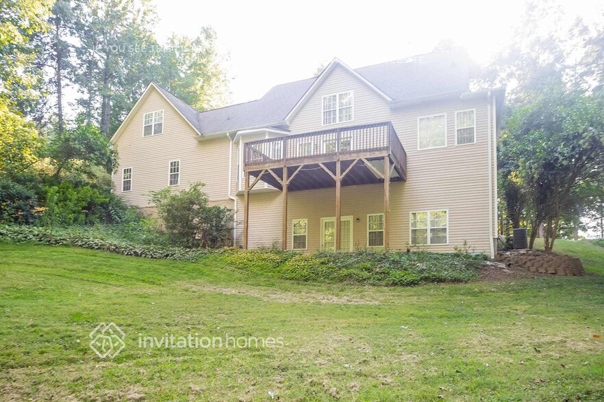 Building Photo - 119 Big Oak Ln