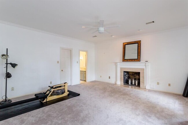 Building Photo - 3822 Overbrook Ln