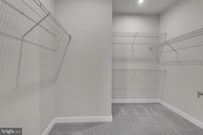 Building Photo - 14910 Townshend Ter Ave