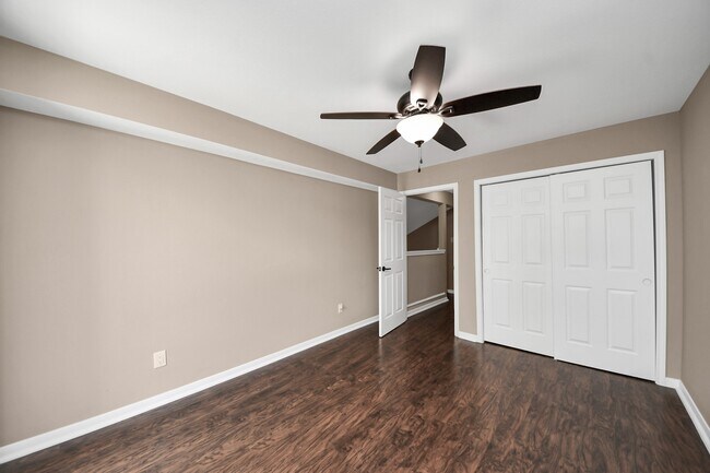Building Photo - 7821 Theissetta Dr