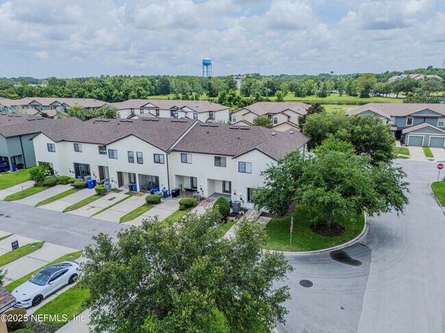 Building Photo - 422 Cabernet Pl