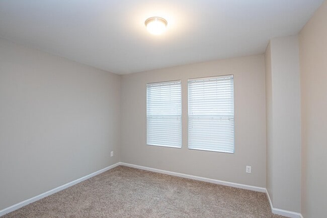 Building Photo - 4636 Kyle Dr