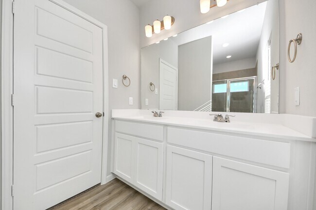 Building Photo - 1472 Sundown Gln Ln