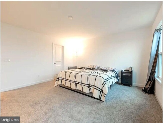 Building Photo - 5019 Forsythia Pl