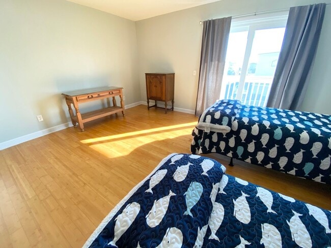 Building Photo - OCEAN VIEW OF THE SUNRISE AND SUNSET!!!