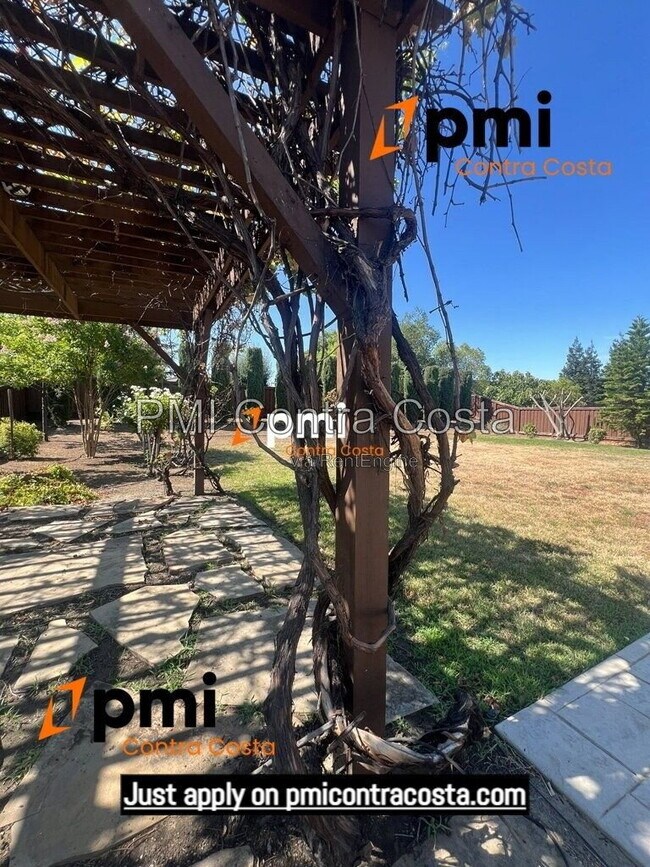 Building Photo - 680 Monte Verde Ln