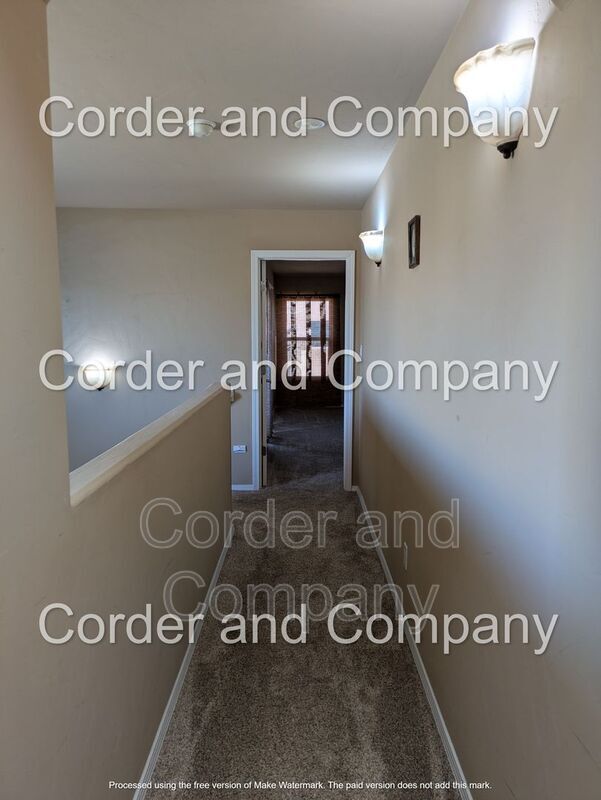 Building Photo - 940 Sellers Dr NE