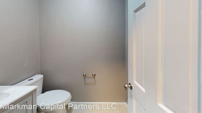 Building Photo - 2 br, 1.5 bath House - 36 Madison Avenue