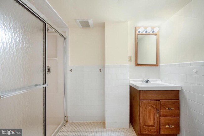 Building Photo - 7223 Reservation Dr